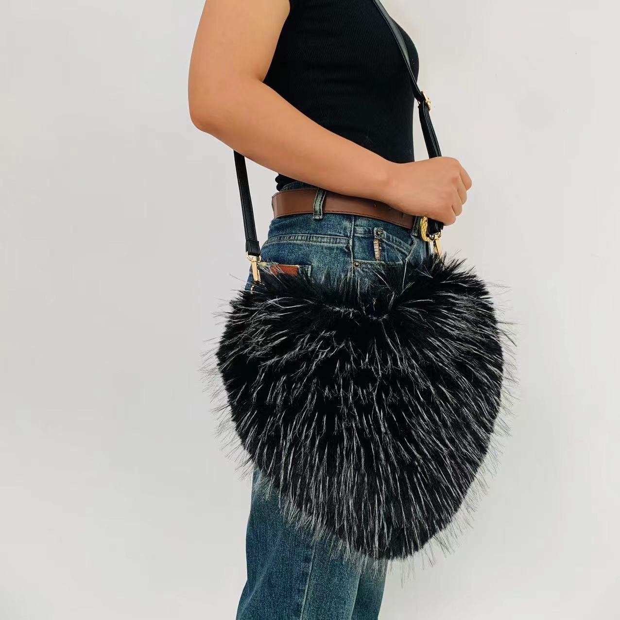 Fur love crossbody bag