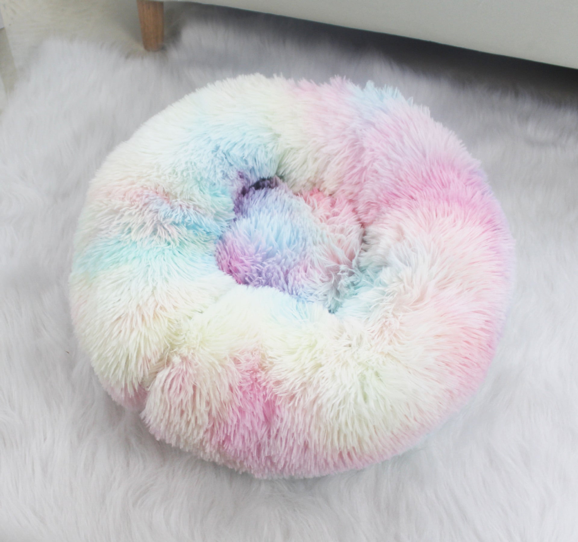 Furry pet bed
