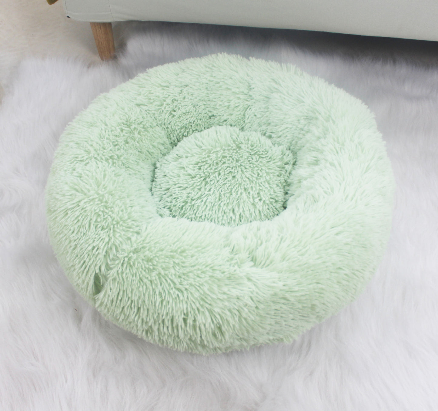 Furry pet bed