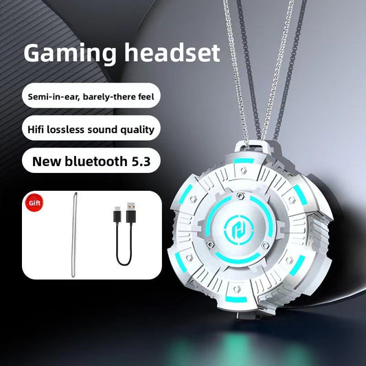 Gaming headset with mecha style