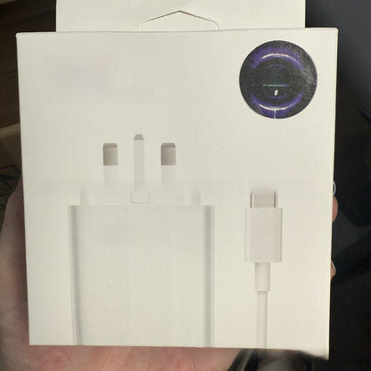 GaN Fast Charger 120W USB Power Adapter
