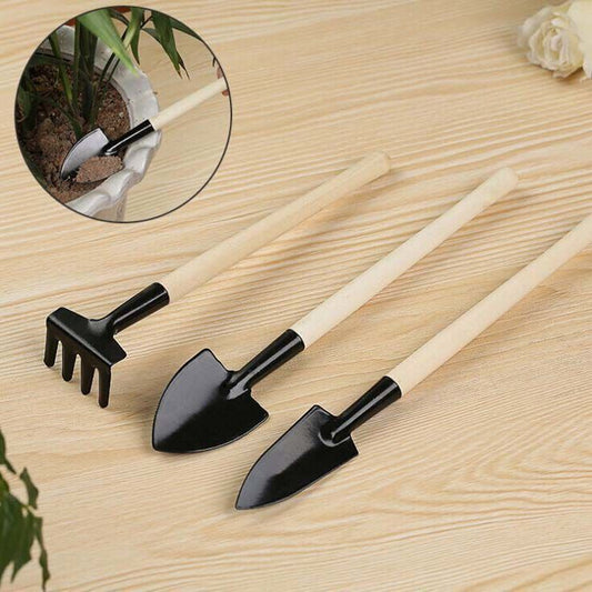 Gardening set of three items