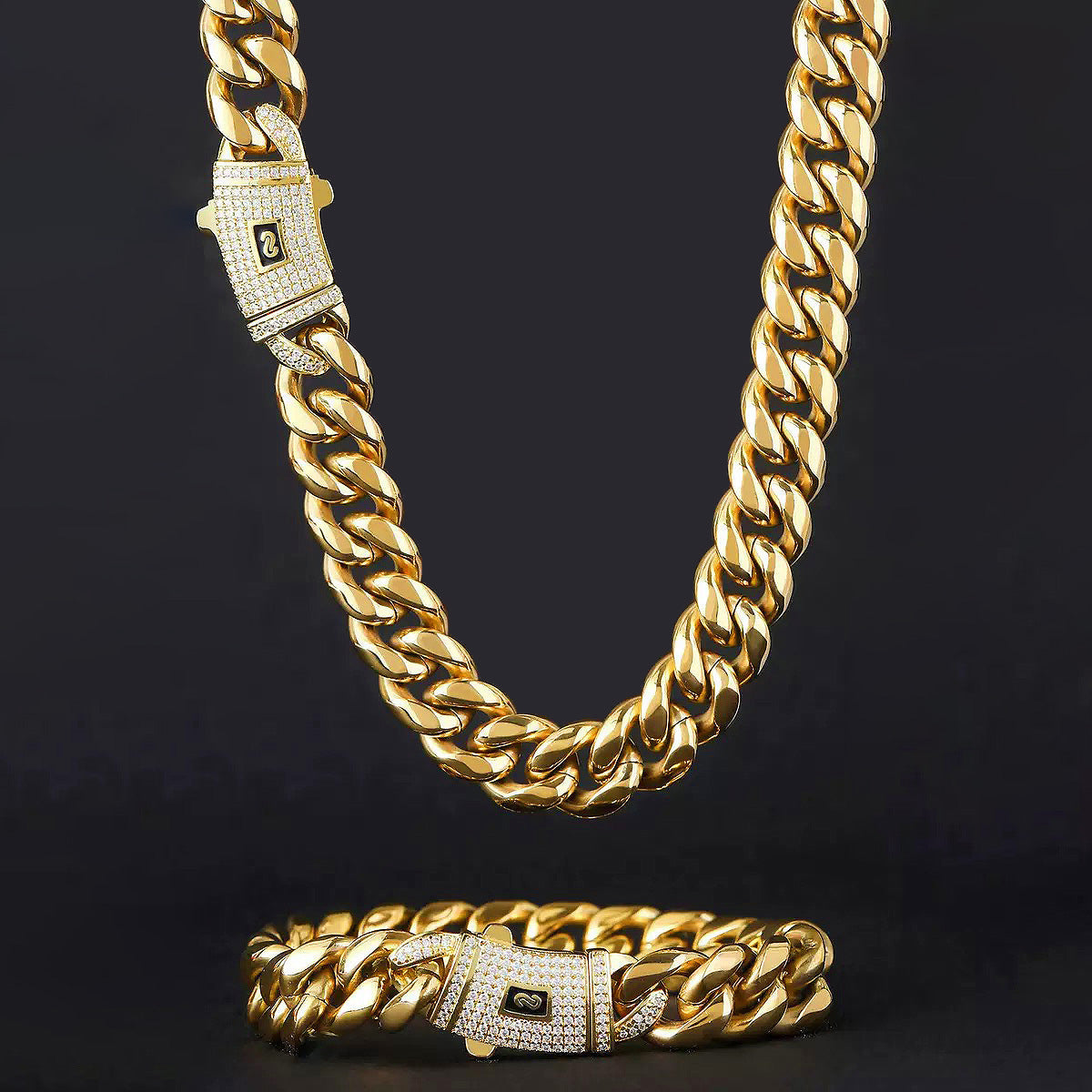 Gentleman's necklace