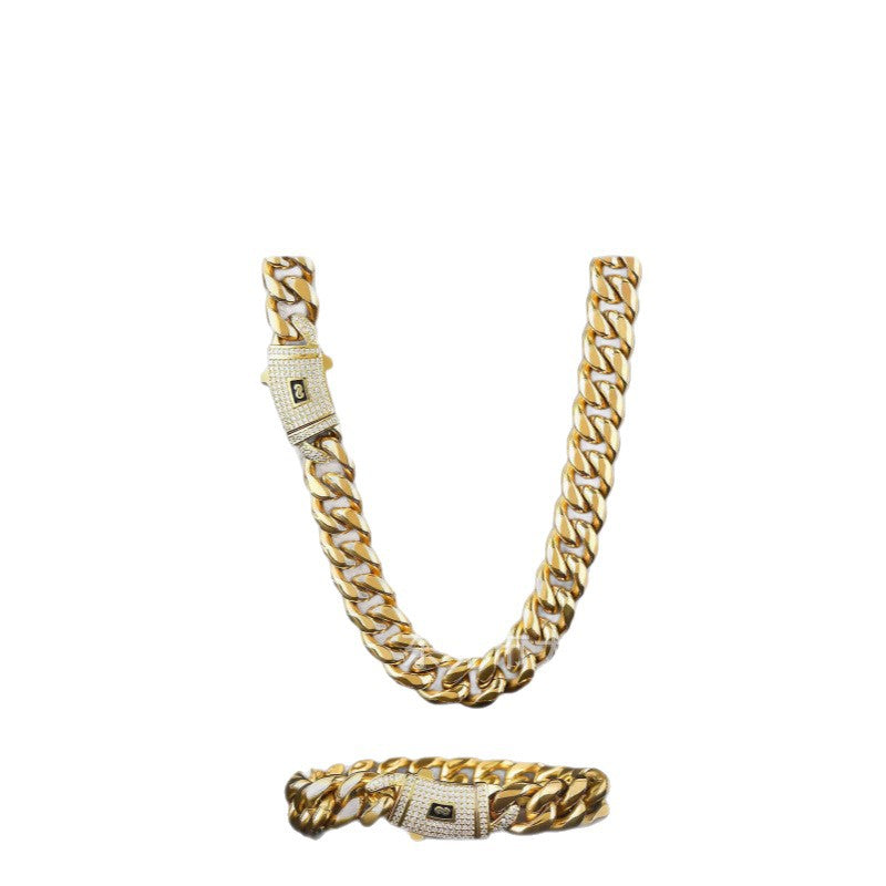Gentleman's necklace