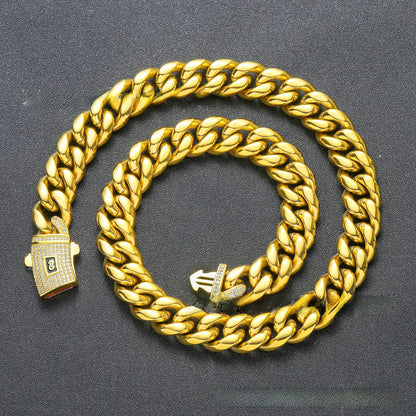 Gentleman's necklace