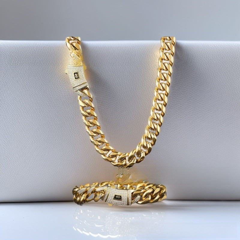 Gentleman's necklace