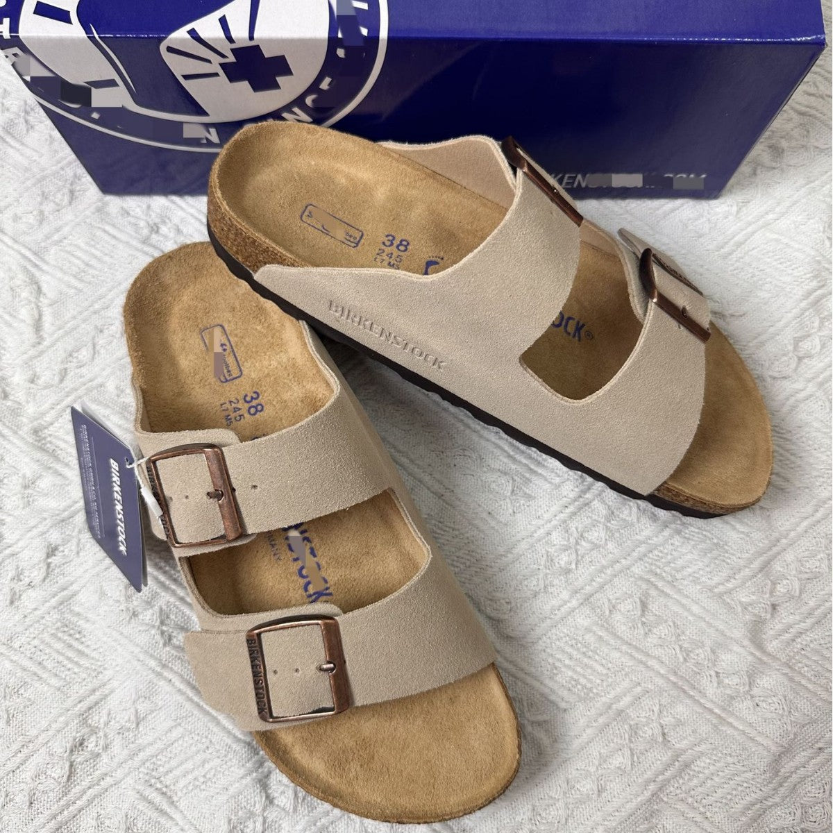 Genuine cowhide flip-flops, stylish and versatile sandals