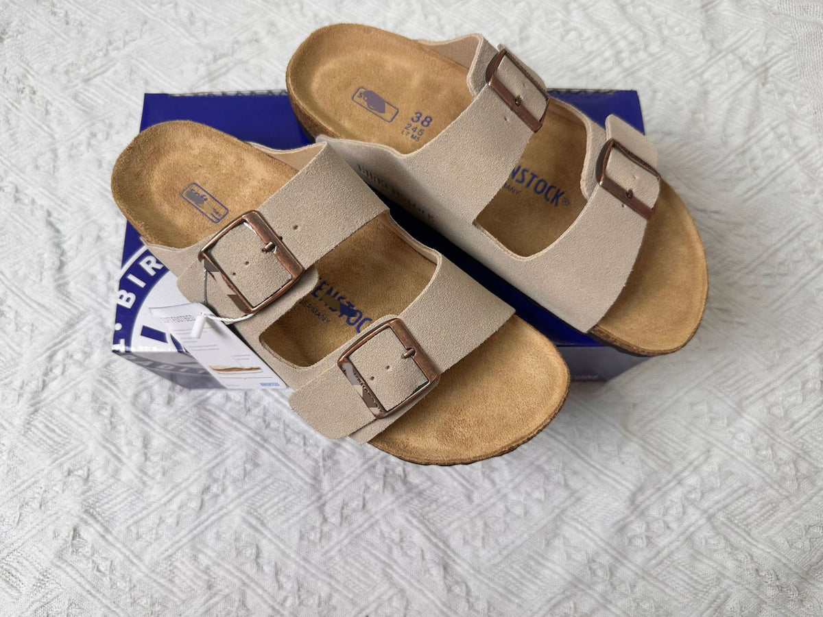 Genuine cowhide flip-flops, stylish and versatile sandals