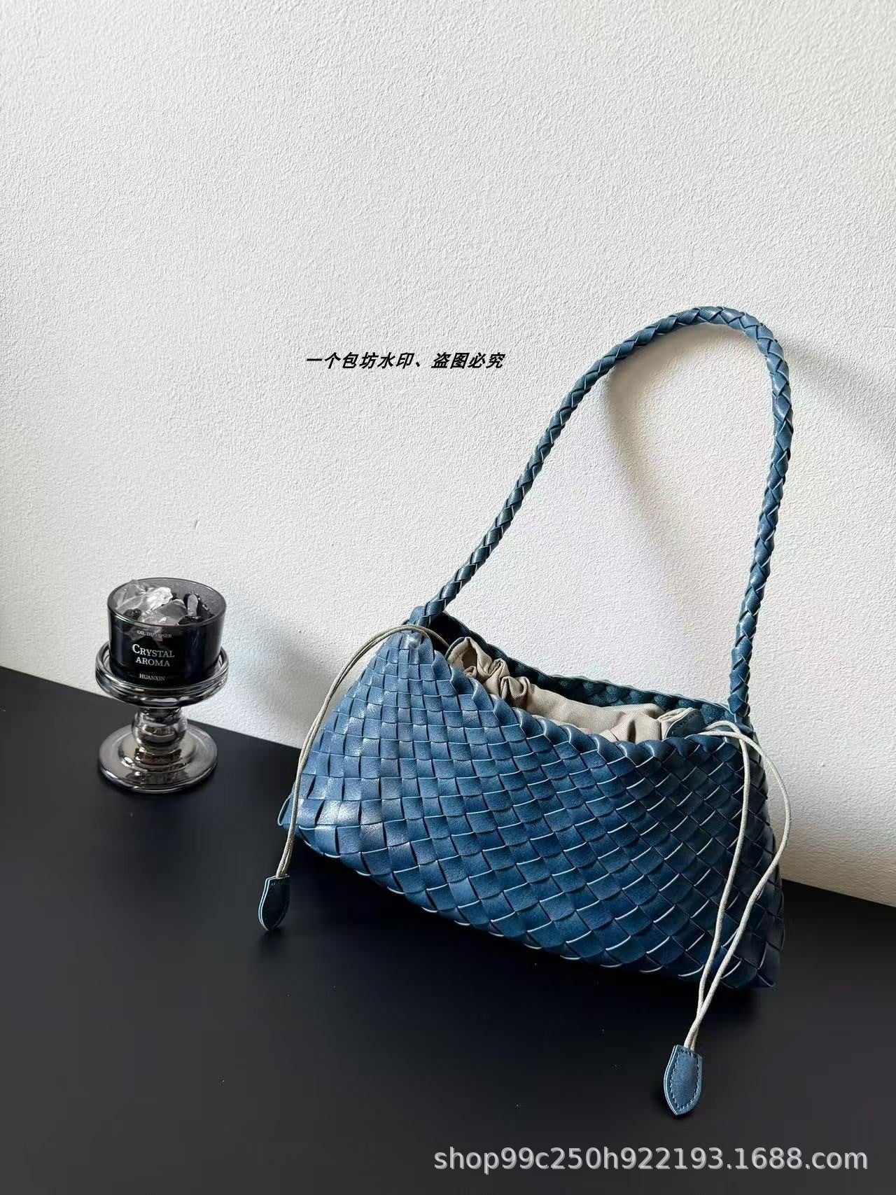 Genuine leather hand-woven bags