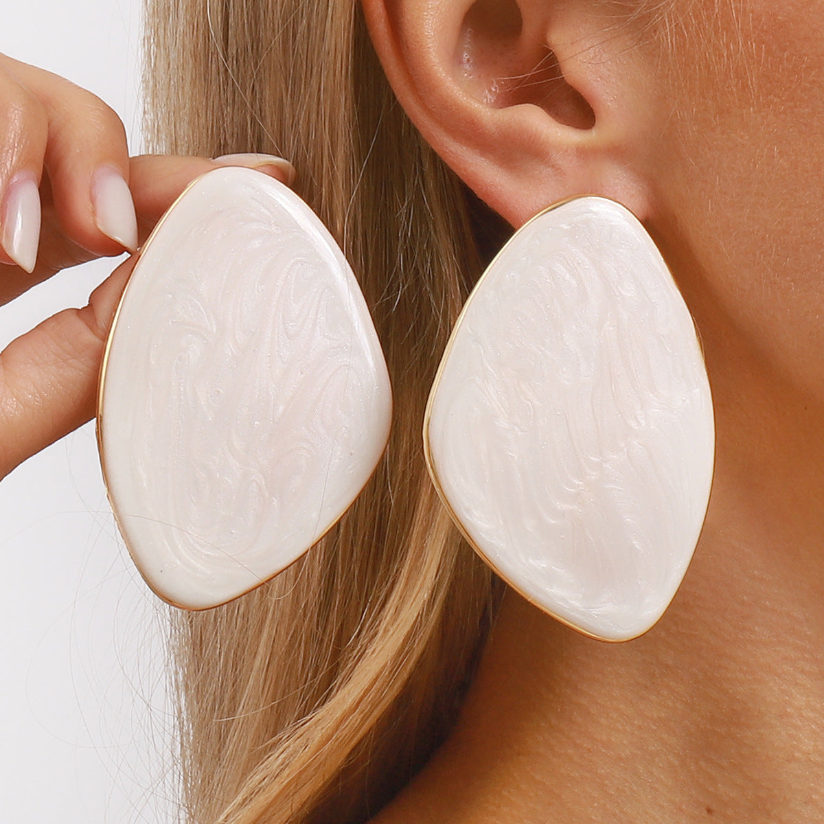 Geometric Glossy Asymmetrical Earrings