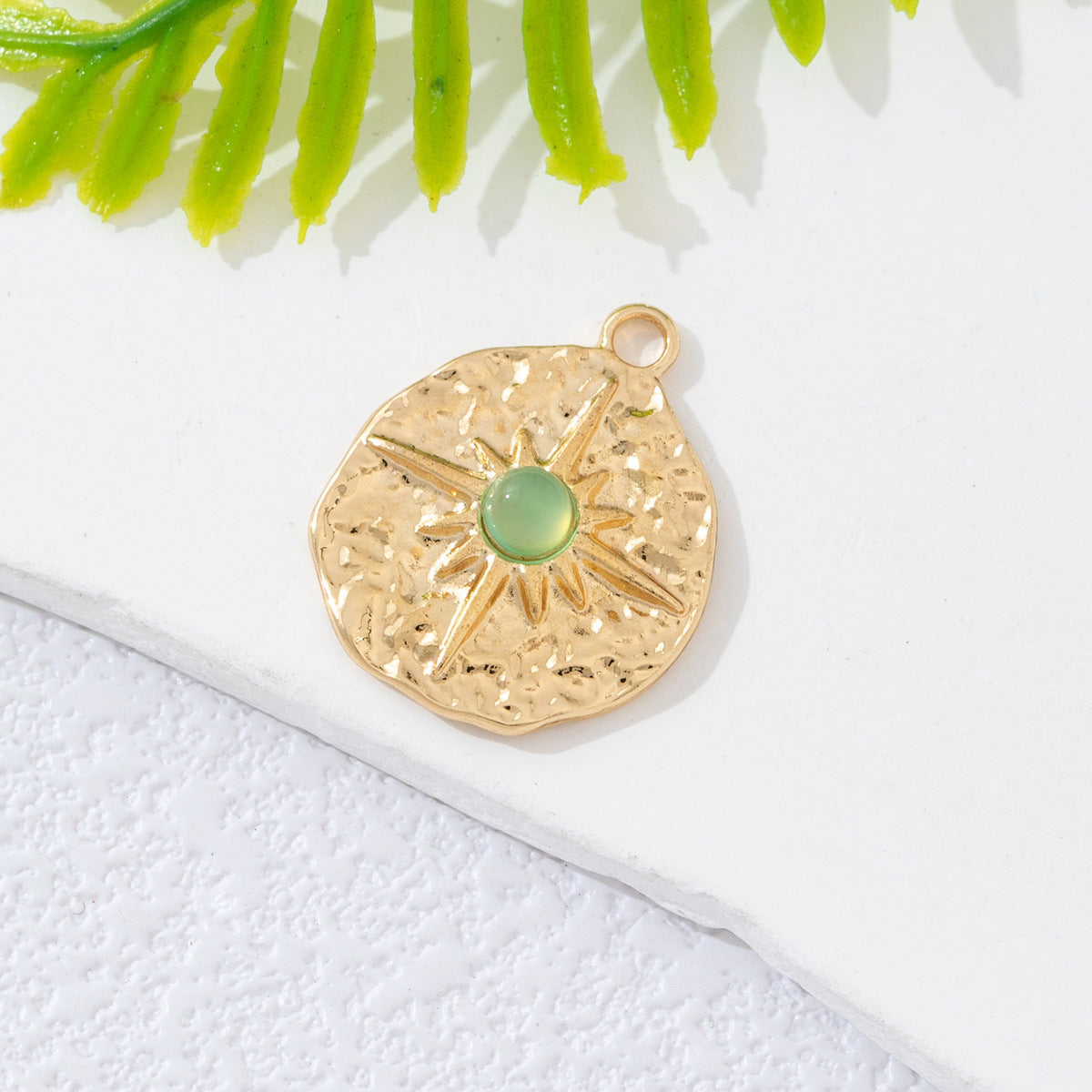 Geometric golden hammering pattern pendant
