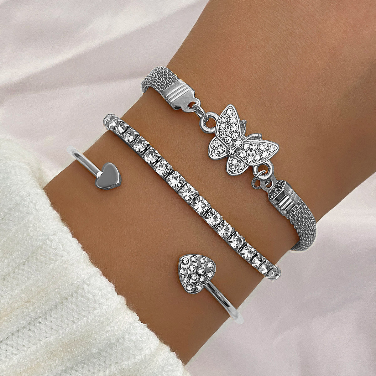 Geometric Heart Knot Bracelet Set