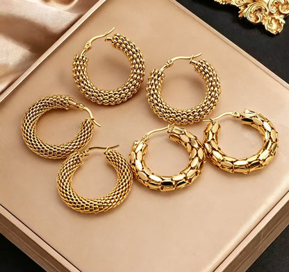 Geometric Hollow Hoop Earrings