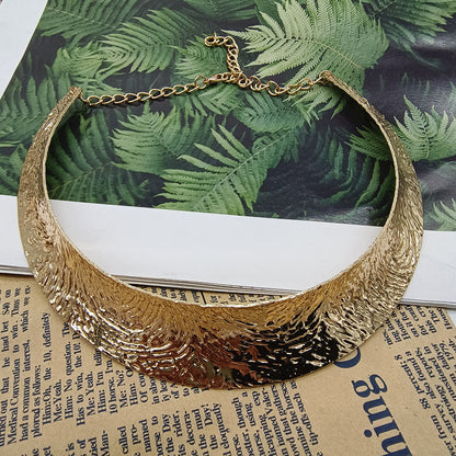Geometric Metal Choker Necklace