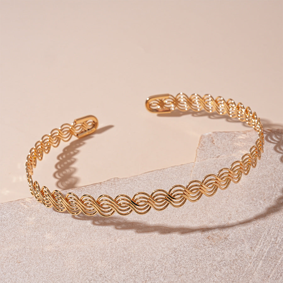 Geometric necklace