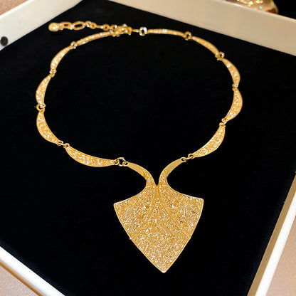 Geometric necklace