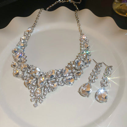 Geometric necklace