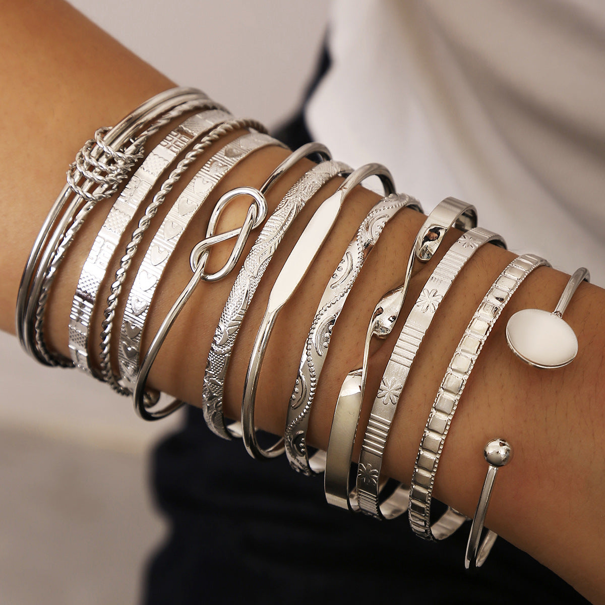 Geometric Openwork Bracelet