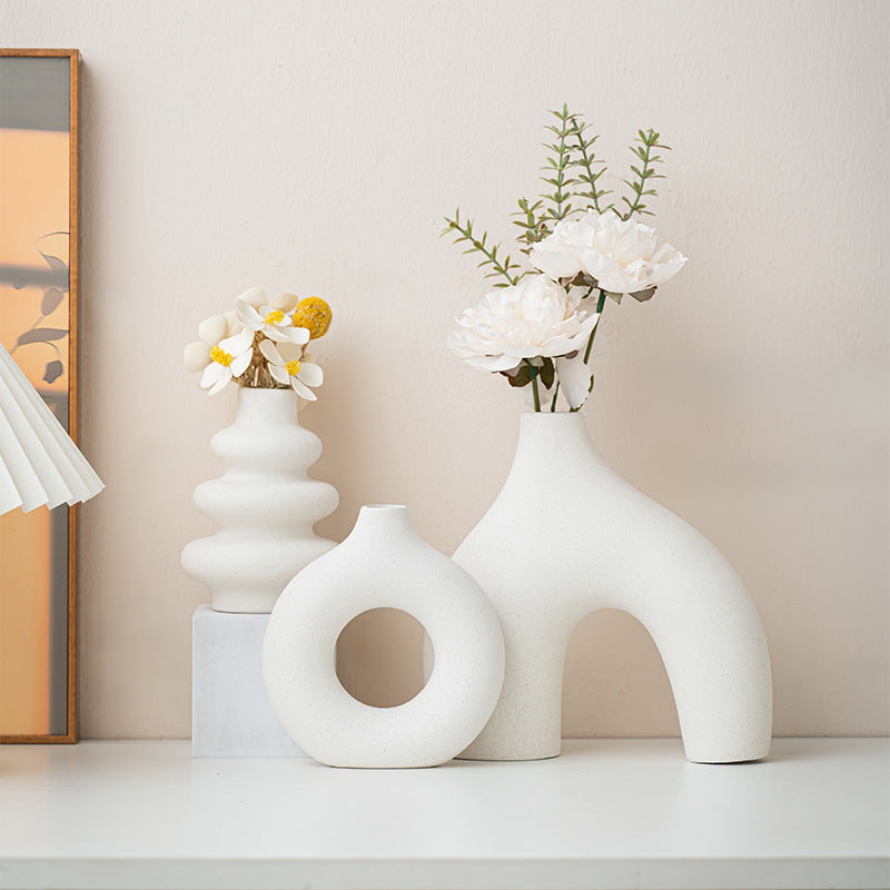 Geometric Plain Burned suit Vase Ceramic