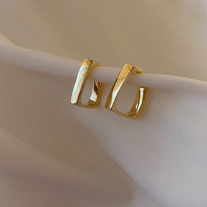 Geometric U-Shape Earrings
