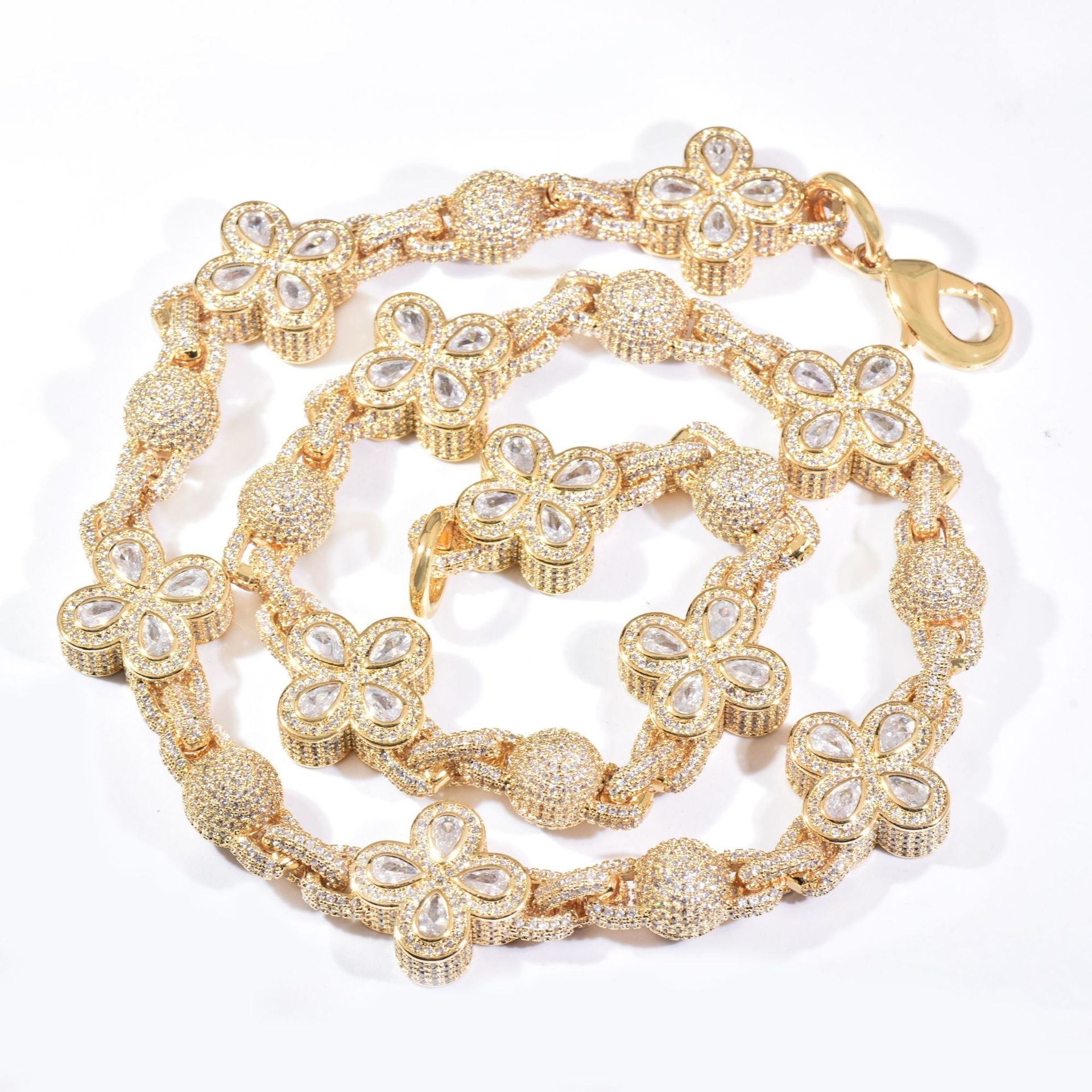 Geometric Zircon Four-Leaf Clover Necklace