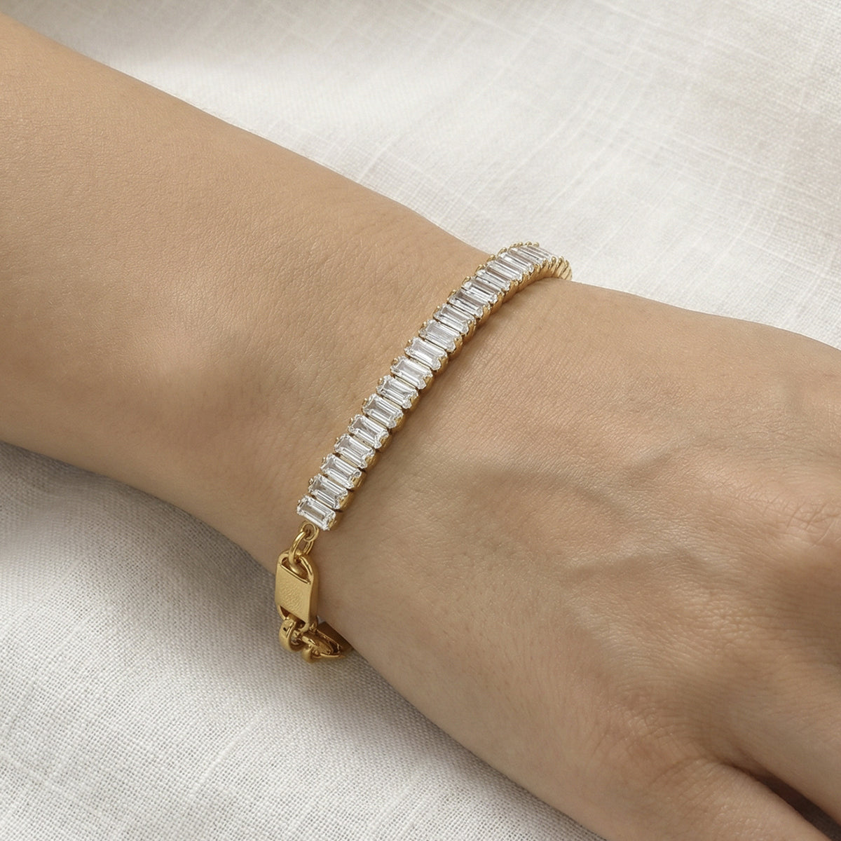 Geometric Zirconia Link Bracelet