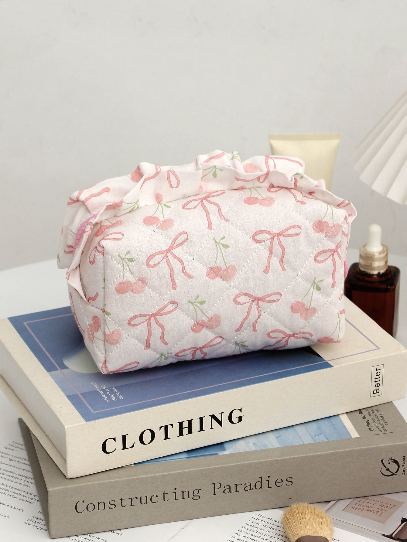 Girls Korean Lace Bow Quilted Cosmetic Bag