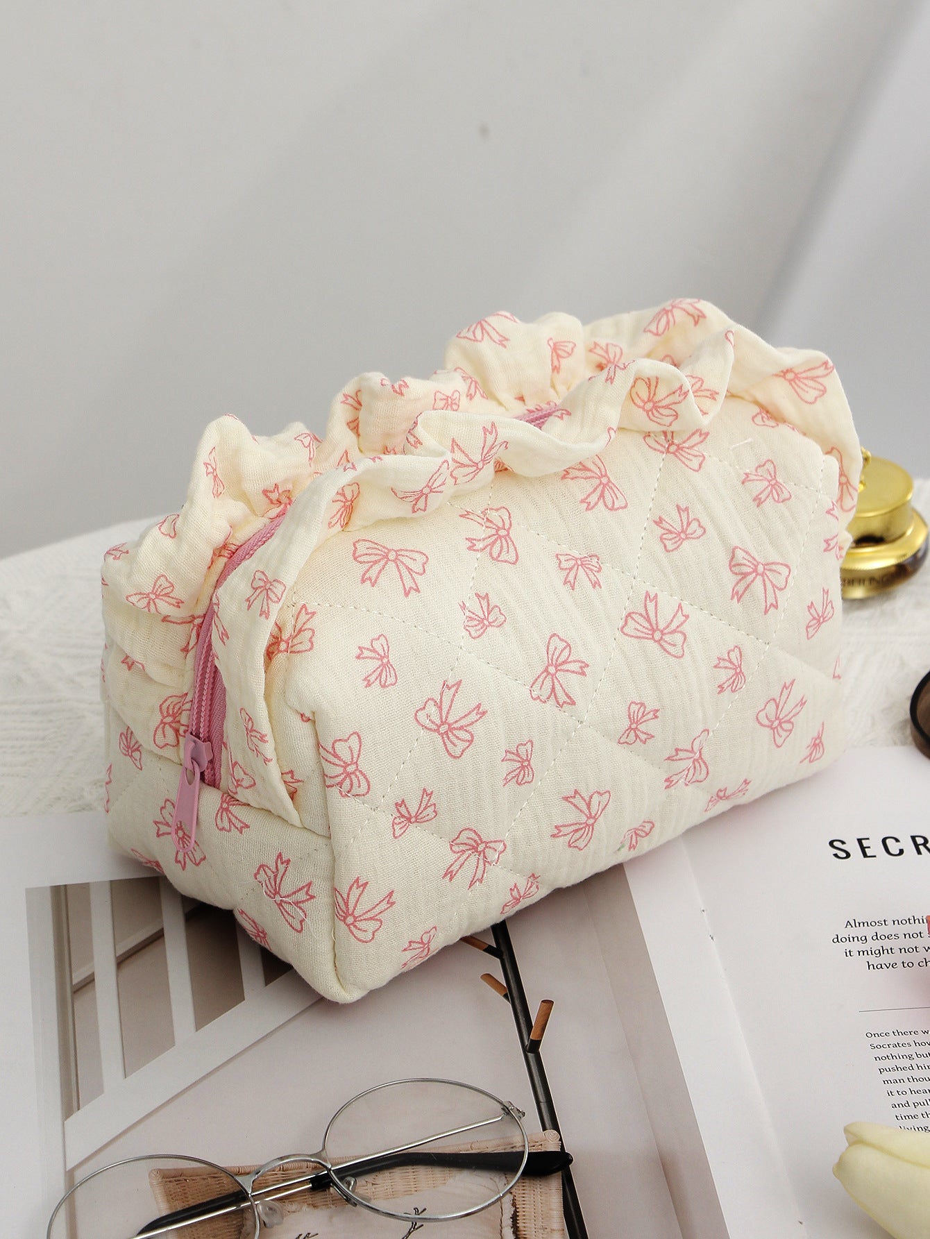 Girls Korean Lace Bow Quilted Cosmetic Bag