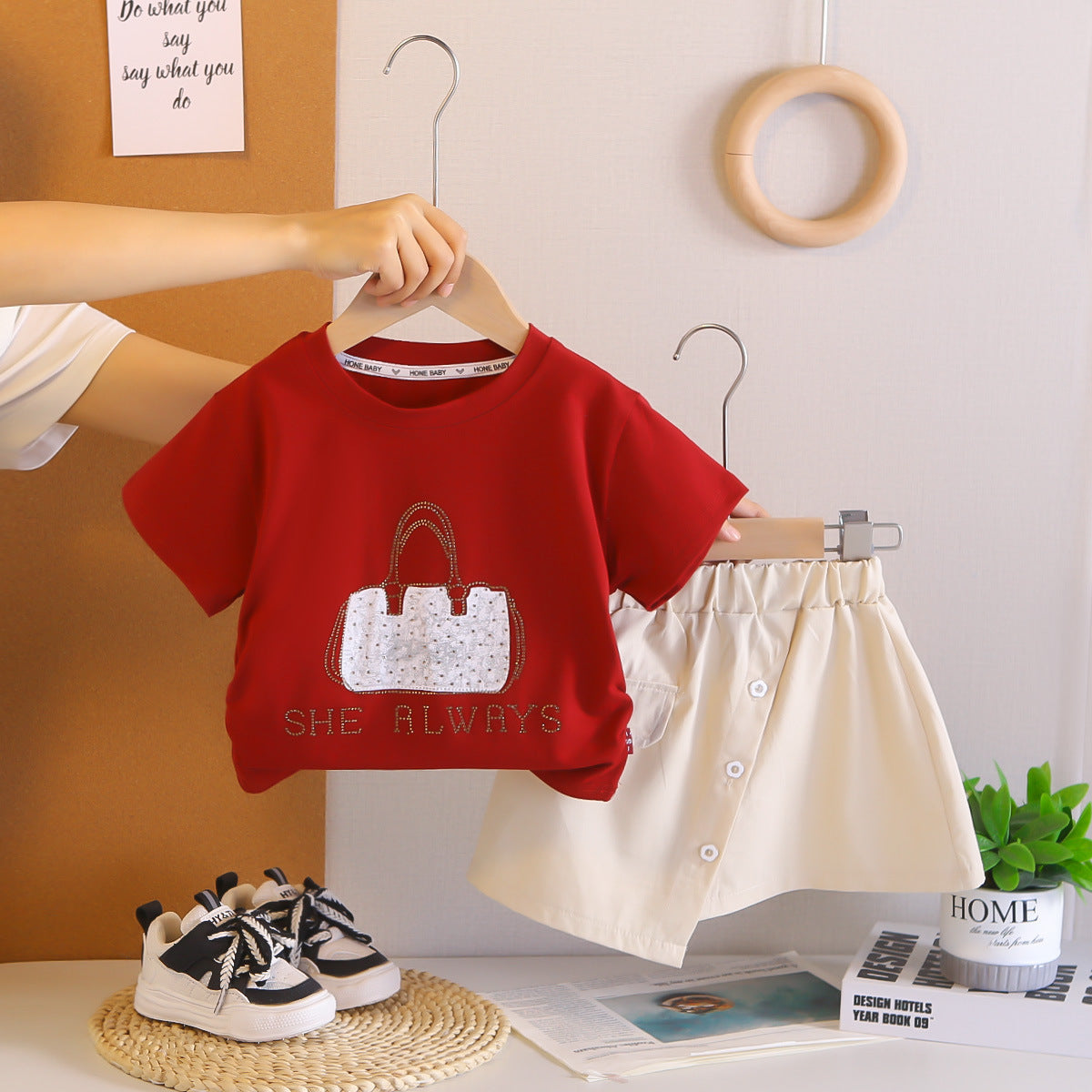 Girls Rhinestone Round Neck Short Sleeve Two-Piece Set
