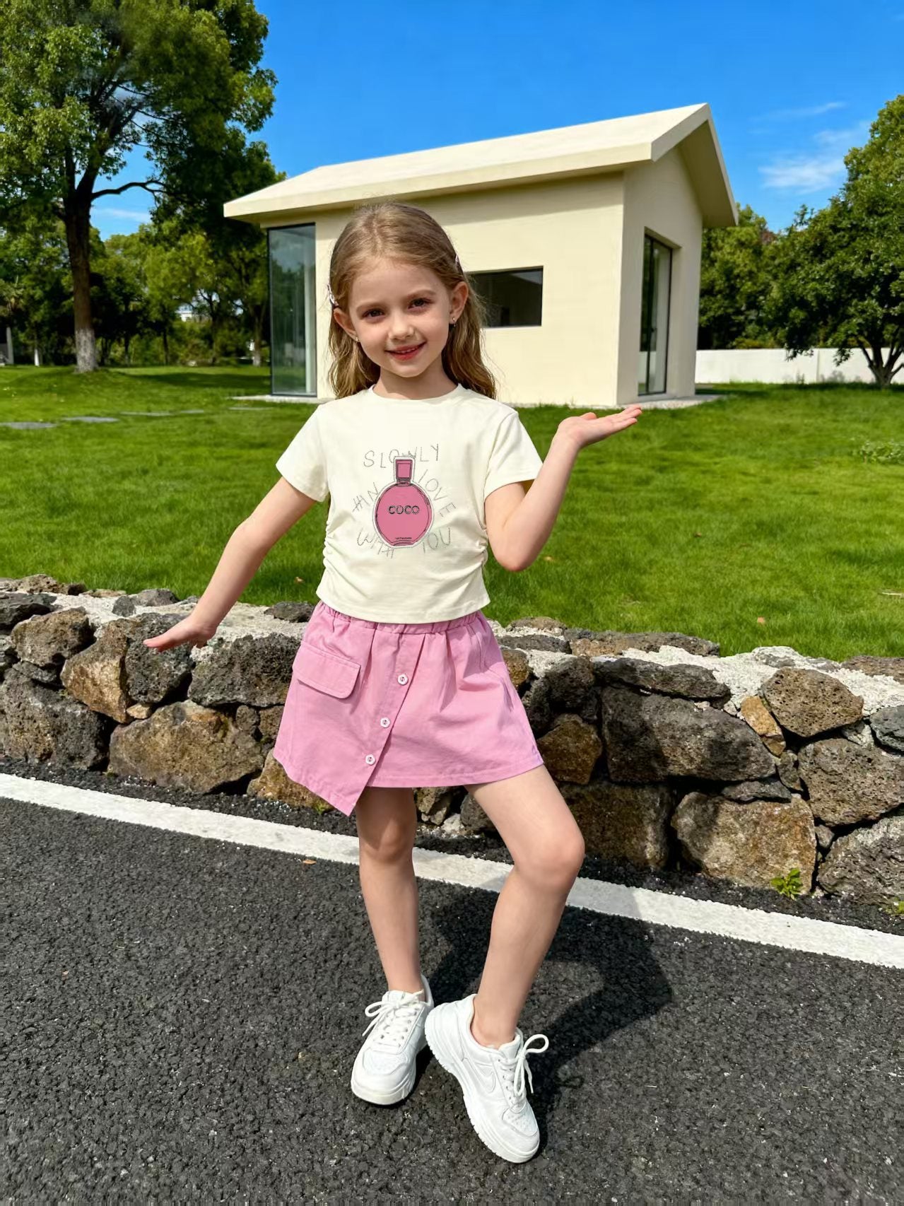 Girls Rhinestone Round Neck Short Sleeve Two-Piece Set