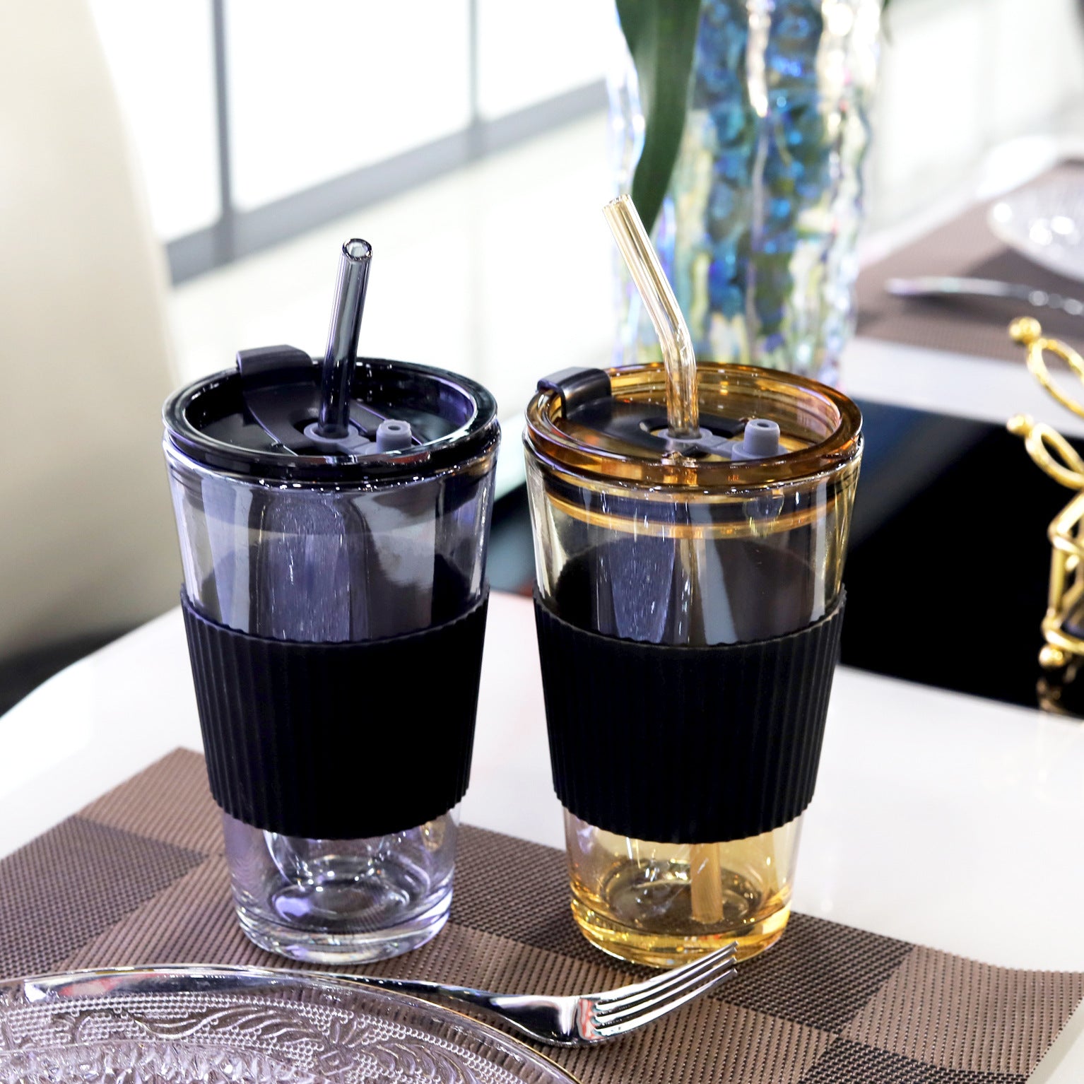 Glass cup
