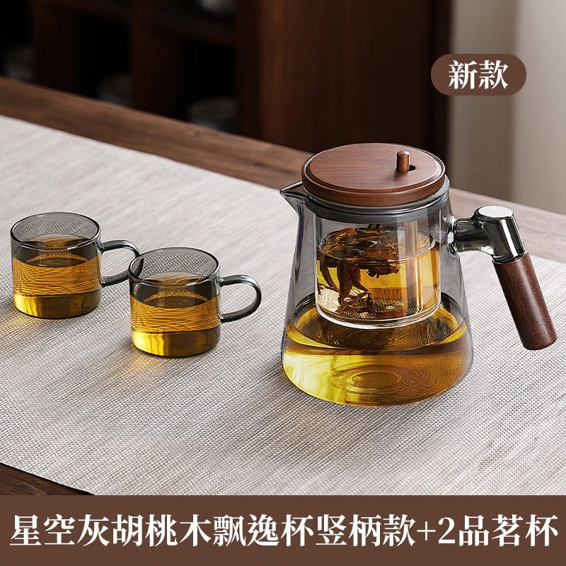 Glass teacup
