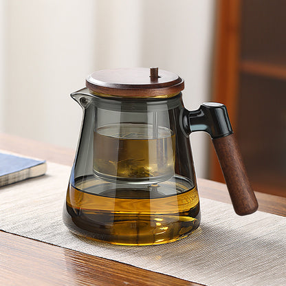 Glass teacup