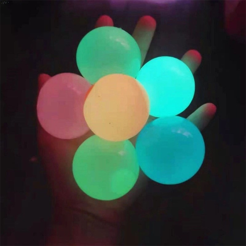 Glow in the Dark Sticky Target Ball