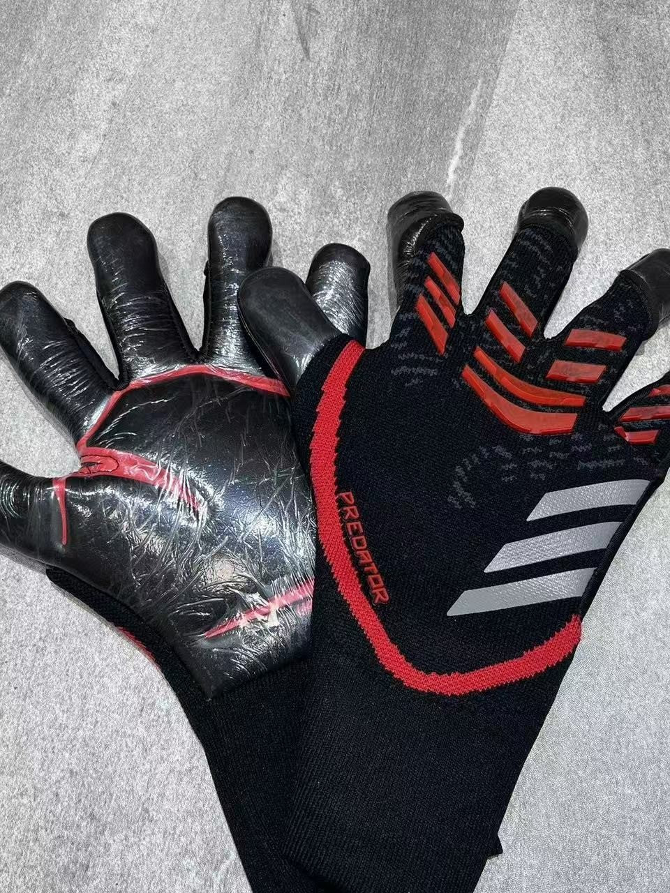 goalkeeper gloves