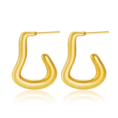 gold earrings