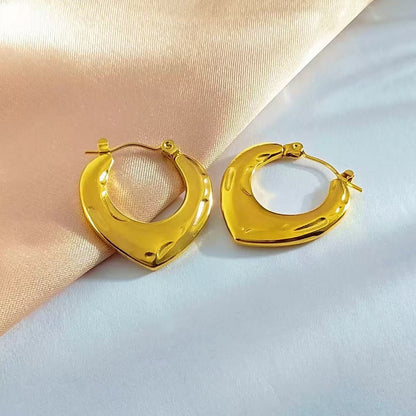 gold earrings