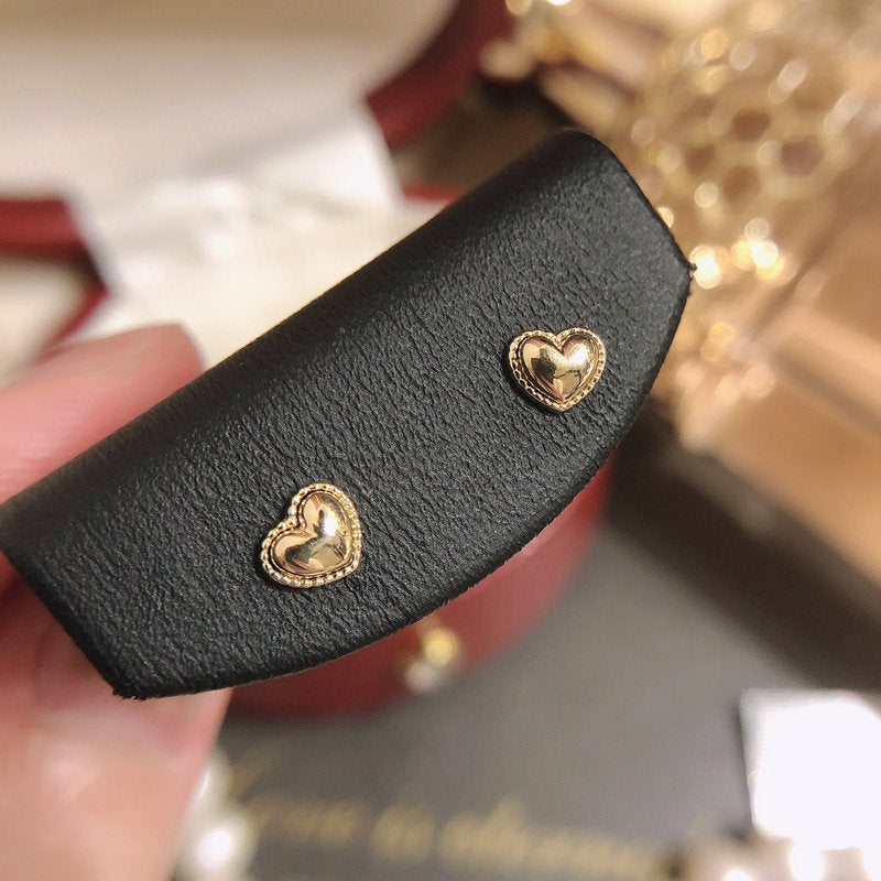 Gold earrings