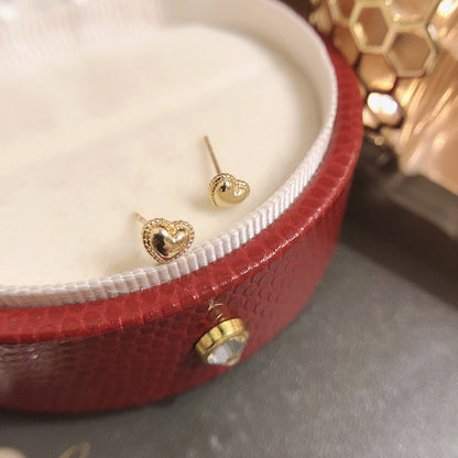 Gold earrings