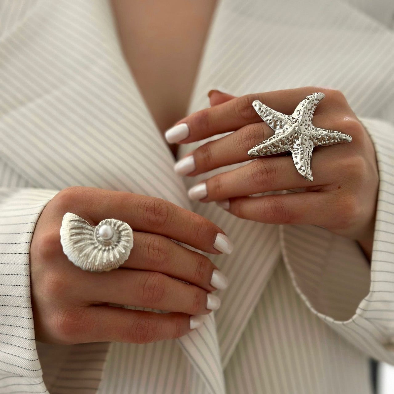 Gold Plated Open Rings with Seashell and Starfish Design