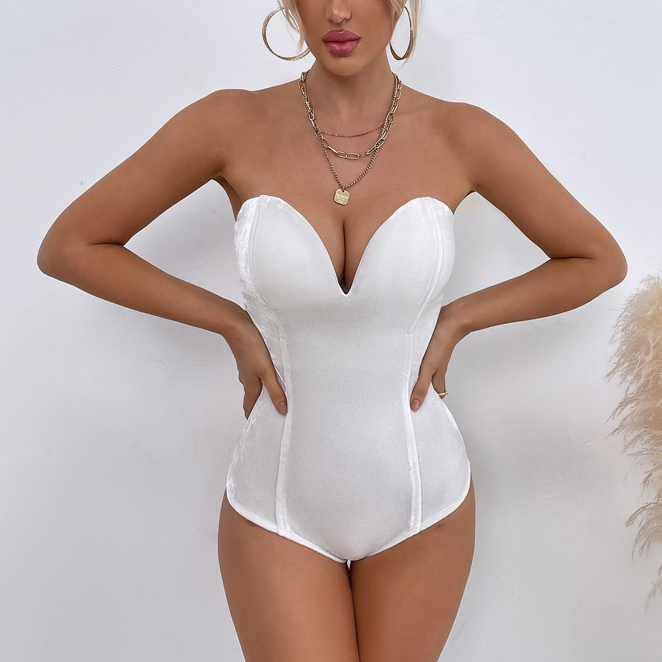 Gold velvet strapless one-piece dress