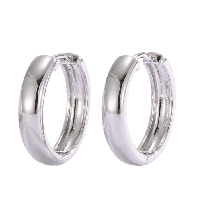 Golden round earbuckle
