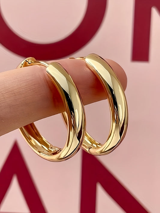 Golden round earbuckle