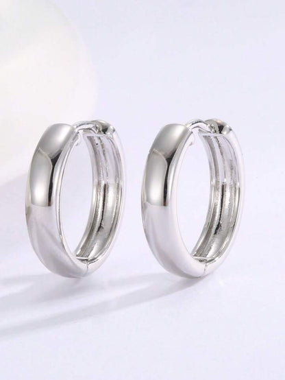 Golden round earbuckle