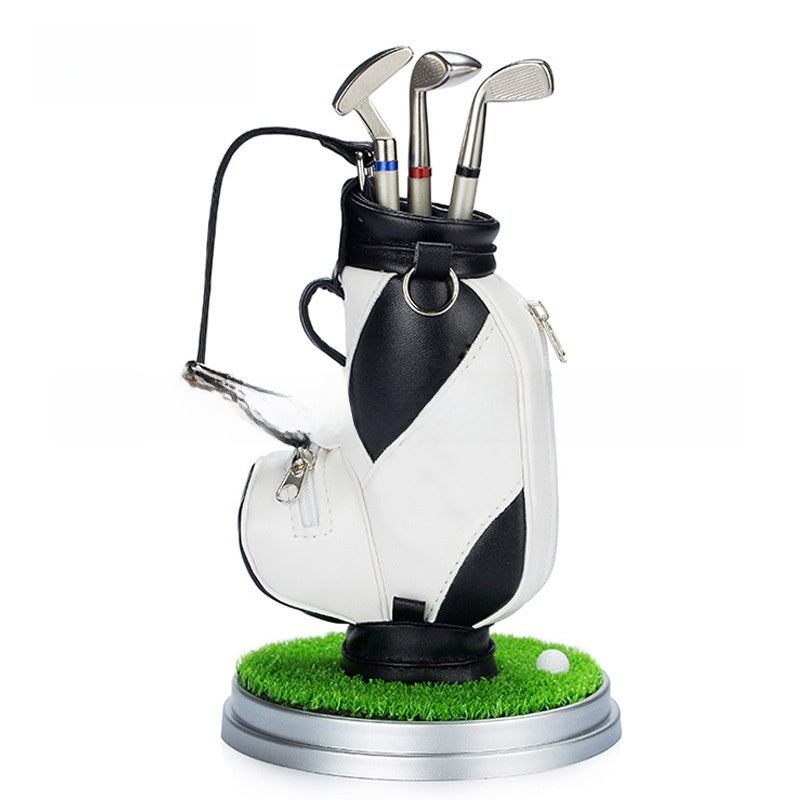 Golf-shaped pen holder