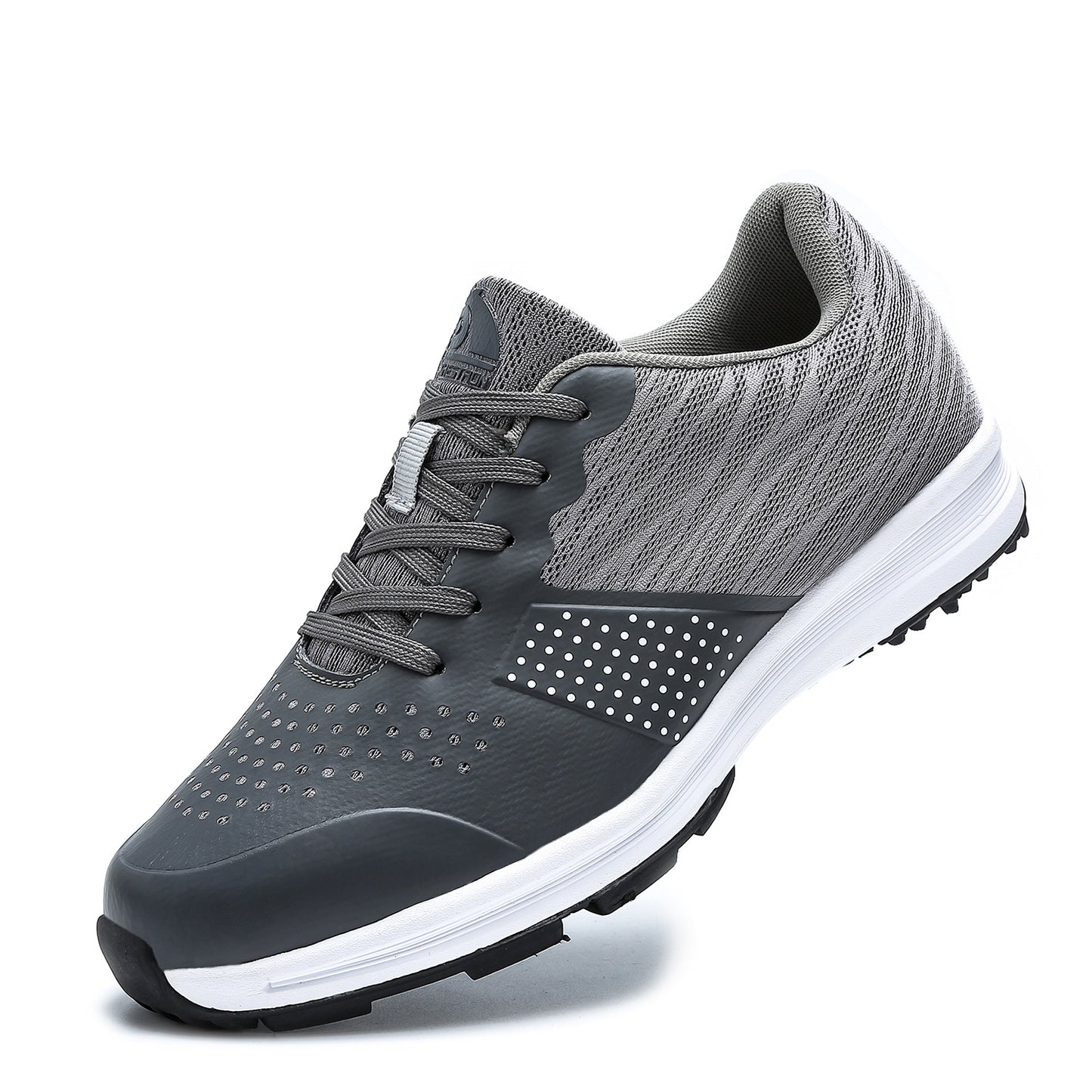 Golf shoes