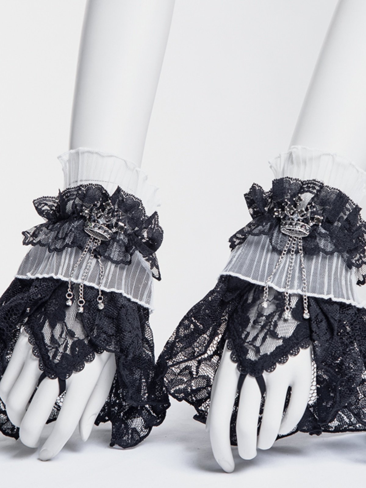 Gothic elegant lace gloves