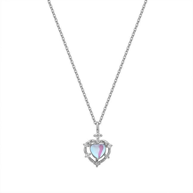 Gradient Heart Pendant Necklace for Women