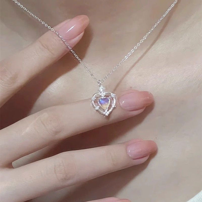 Gradient Heart Pendant Necklace for Women