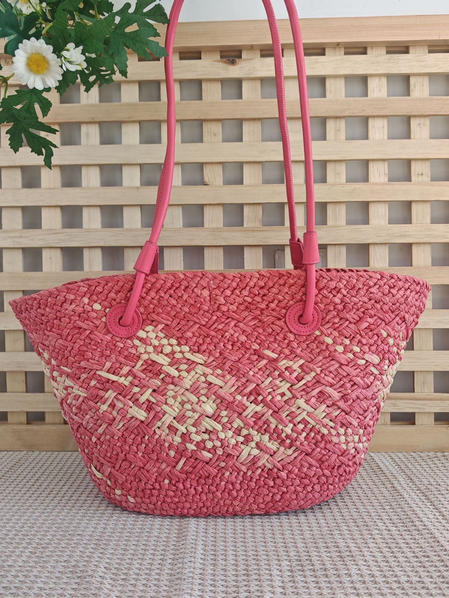 Gradient Woven Straw Tote Bag with Crossbody Strap